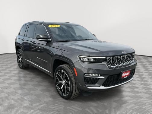 2022 Jeep Grand Cherokee Summit