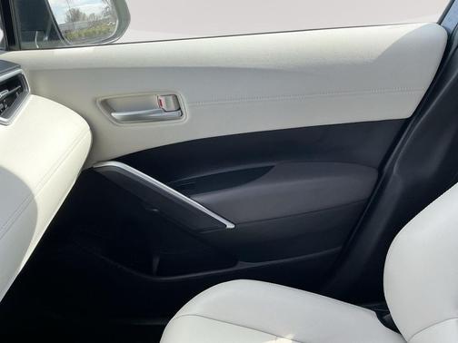 Celestite 2023 Toyota Corolla Cross XLE