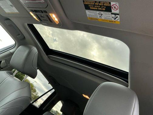 2022 Toyota Highlander Limited