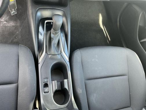 Ice Cap 2024 Toyota Corolla LE