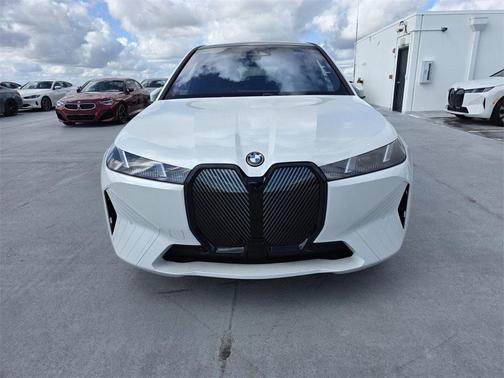 2026 BMW iX xDrive60