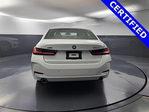 2025 BMW 330 i xDrive