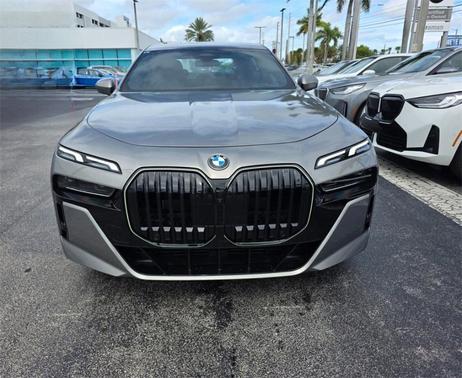 2025 BMW 760 760i xDrive