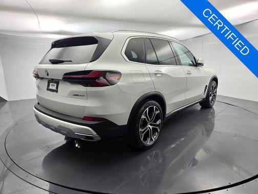 Alpine White 2024 BMW X5 sDrive40i