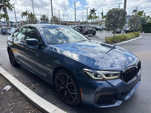 Phytonic Blue Metallic 2023 BMW 530e 530e