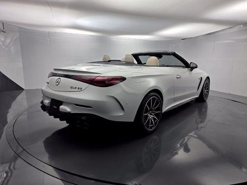 MANUFAKTUR Moonlight White Metallic 2026 Mercedes-Benz AMG CLE 53 Base