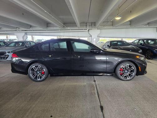 Black Sapphire Metallic 2027 BMW 530 i