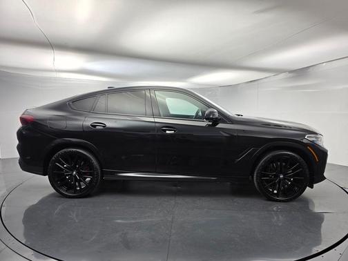 2023 BMW X6 xDrive40i