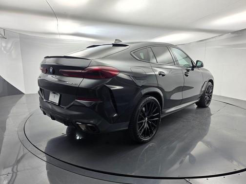 2023 BMW X6 xDrive40i