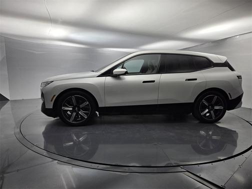 2023 BMW iX xDrive50
