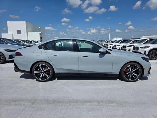Gray 2027 BMW 530 i