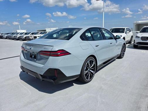 Gray 2027 BMW 530 i