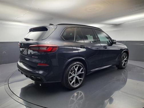 2023 BMW X5 M50i