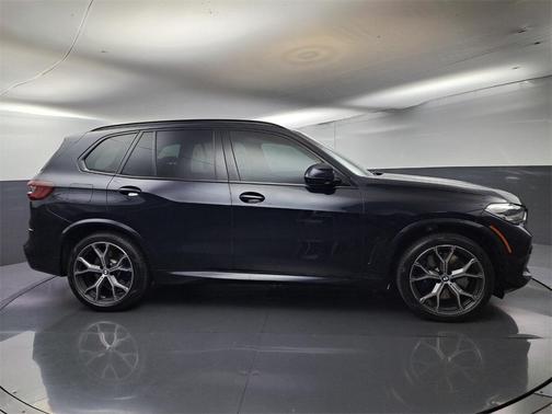 2023 BMW X5 M50i