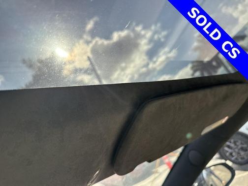 2024 Tesla Model S Base