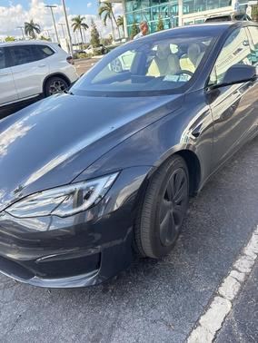 2024 Tesla Model S Base