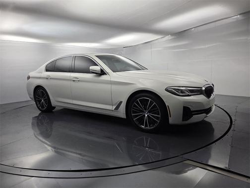 2021 BMW 530 i