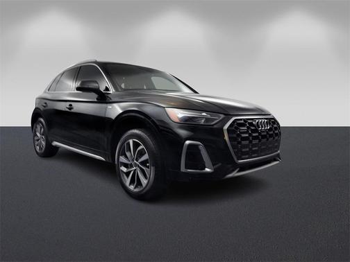 2023 Audi Q5 45 S line quattro Premium