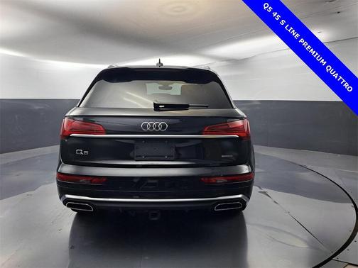 2023 Audi Q5 45 S line quattro Premium