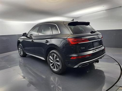 2023 Audi Q5 45 S line quattro Premium