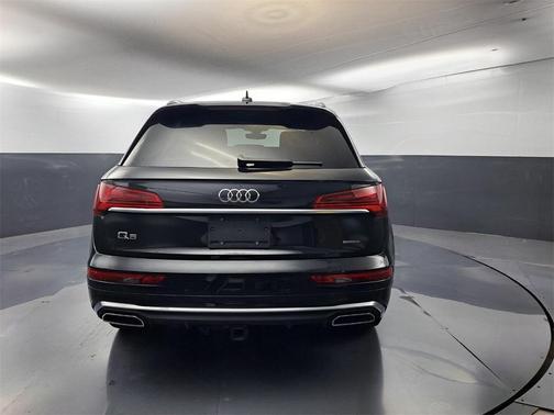 2023 Audi Q5 45 S line quattro Premium
