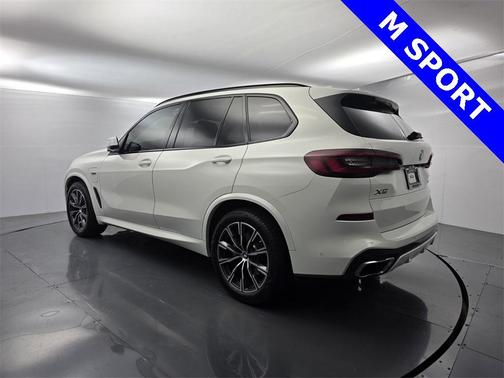 2022 BMW X5 PHEV xDrive45e
