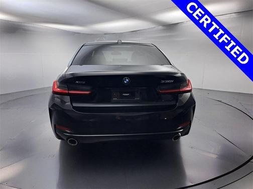 2023 BMW 330 i xDrive