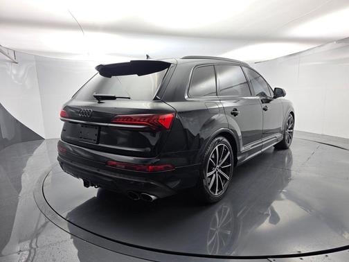 Mythos Black Metallic 2023 Audi SQ7 4.0T Premium Plus