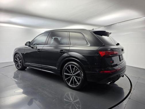 Mythos Black Metallic 2023 Audi SQ7 4.0T Premium Plus