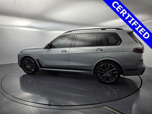 2025 BMW X7 M60i