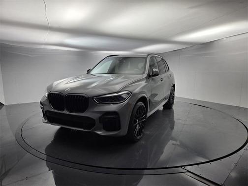 2023 BMW X5 M50i