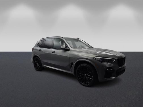 2023 BMW X5 M50i