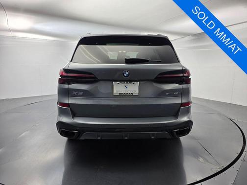 Skyscraper Gray Metallic 2024 BMW X5 sDrive40i