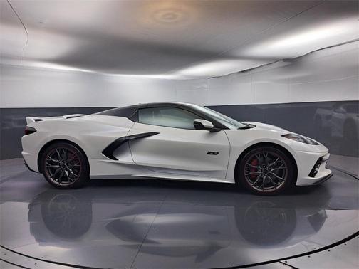 2023 Chevrolet Corvette Stingray w/3LT