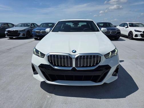 Alpine White 2027 BMW 530 i