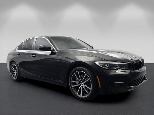 Jet Black 2022 BMW 330 i