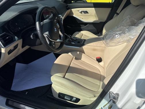 2022 BMW 330 i