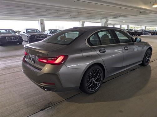 2025 BMW 330 i