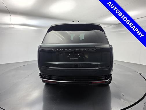 2024 Land Rover Range Rover P550e Autobiography