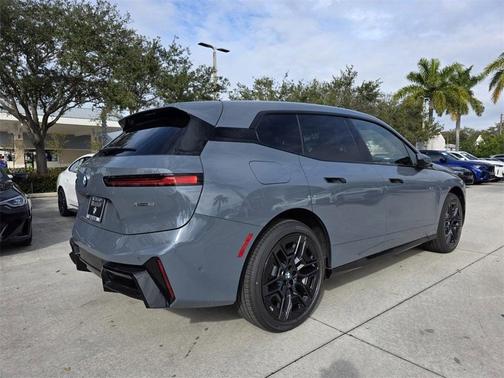 2026 BMW iX xDrive60