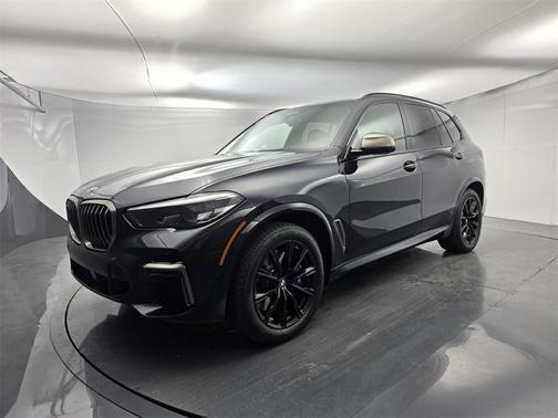 2022 BMW X5 M50i