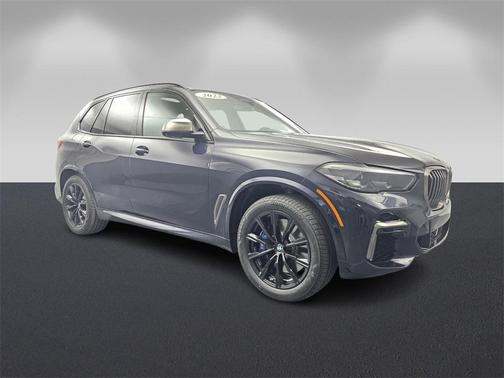 2022 BMW X5 M50i