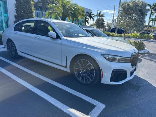 2022 BMW 750 i xDrive