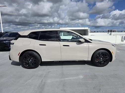 2026 BMW iX xDrive60