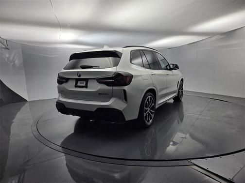 2023 BMW X3 M40i