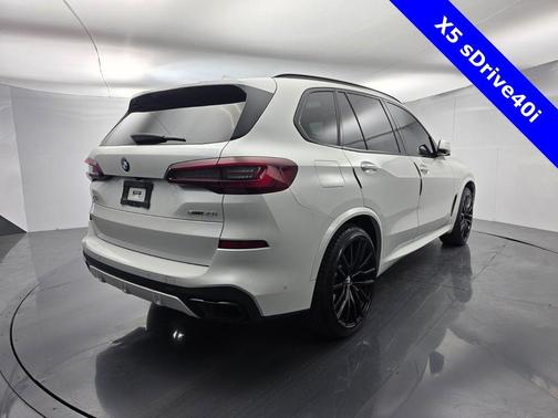 2022 BMW X5 sDrive40i