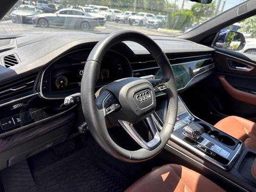 Navarra Blue Metallic 2021 Audi Q8 55 Prestige