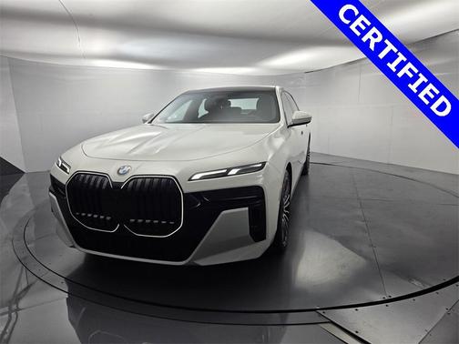 2025 BMW 760 760i xDrive