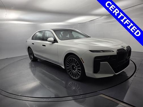 2025 BMW 760 760i xDrive