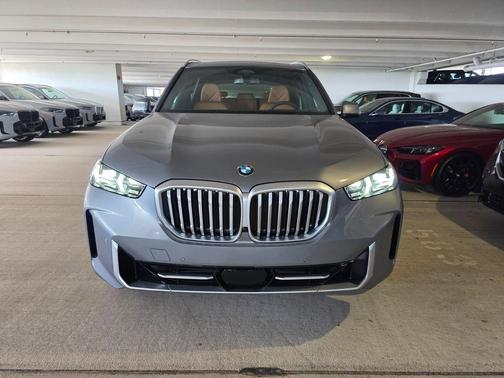Gray Metallic 2026 BMW X5 xDrive40i